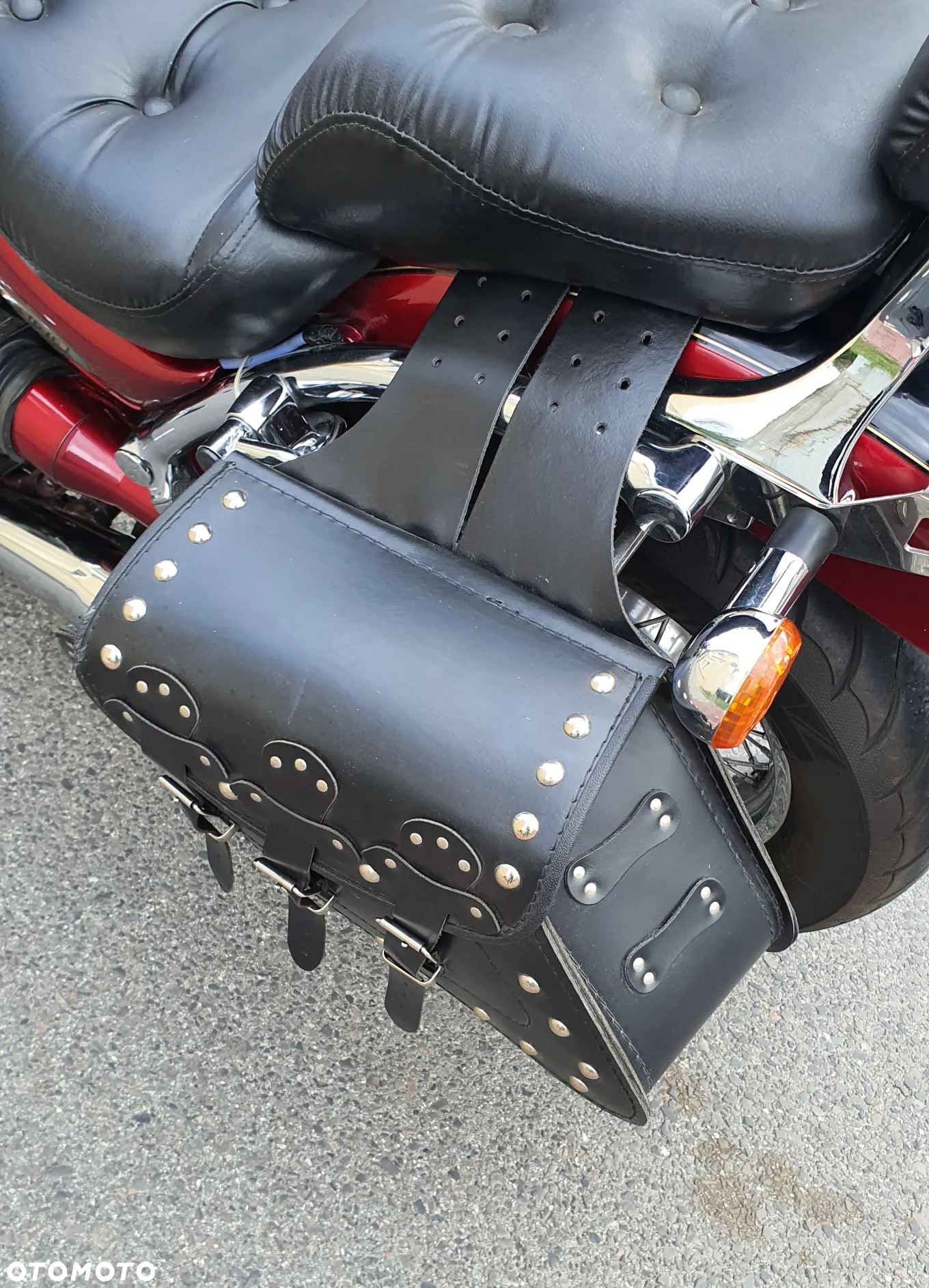 Suzuki Intruder - 10