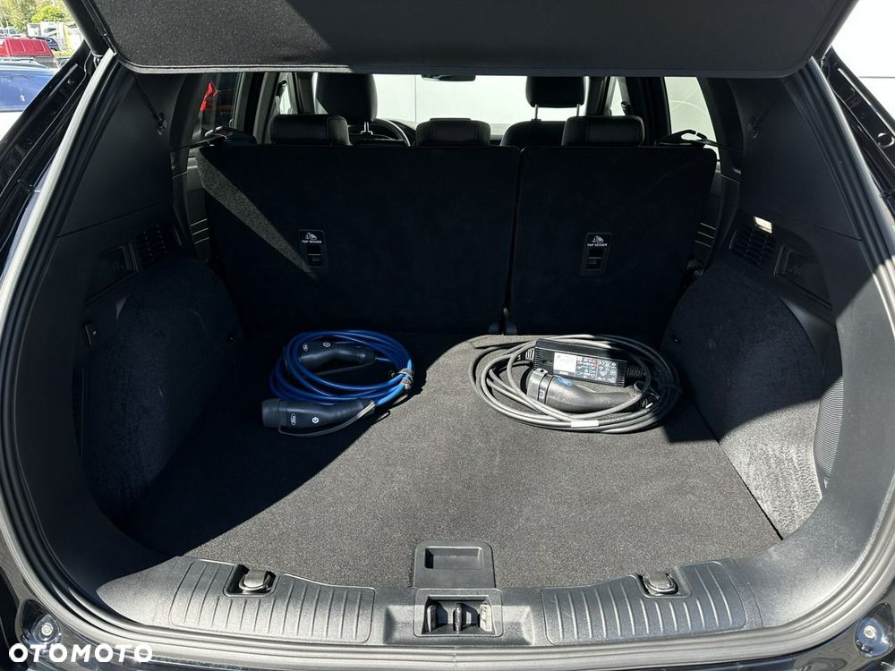 Ford Kuga 2.5 Duratec PHEV ST-LINE X - 18