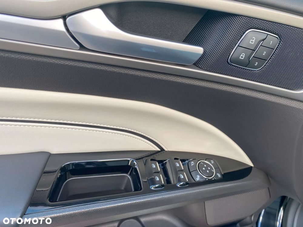 Ford Mondeo Vignale 2.0 TDCi 4WD PowerShift - 20