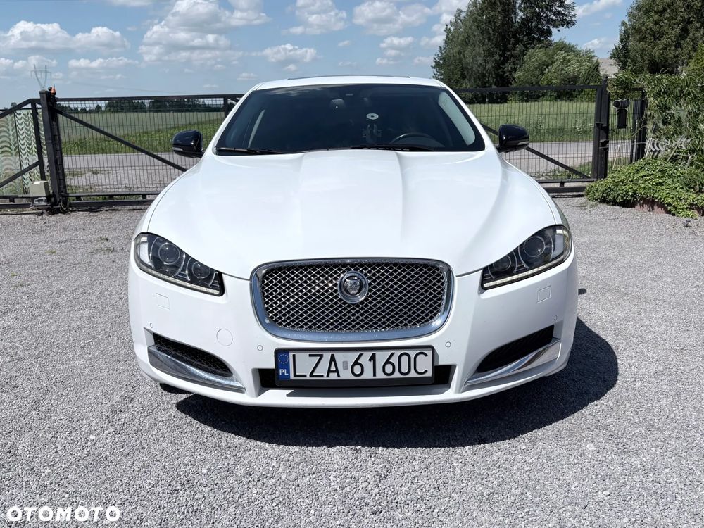 Jaguar XF 3.0 V6 D Premium Luxury - 8