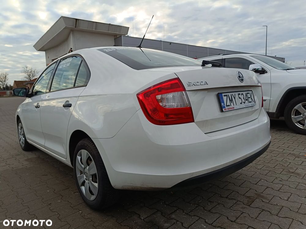 Skoda RAPID 1.6 TDI DPF Ambition - 8