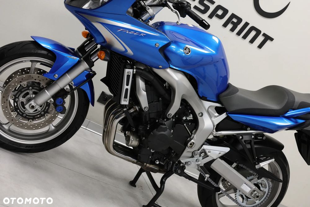 Yamaha FZ - 15