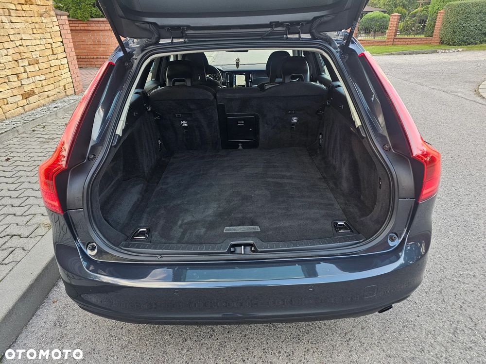 Volvo V90 D3 Kinetic - 17