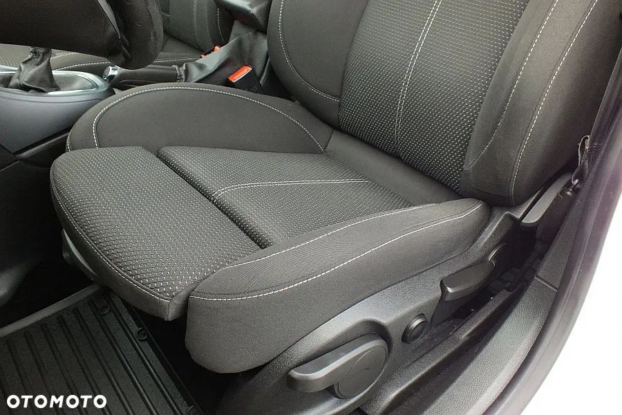 Opel Astra 1.7 CDTI Cosmo S&S - 6