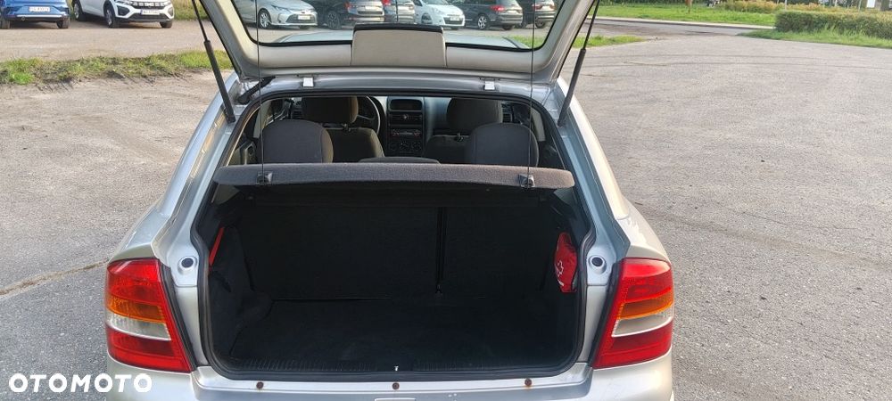 Opel Astra - 11