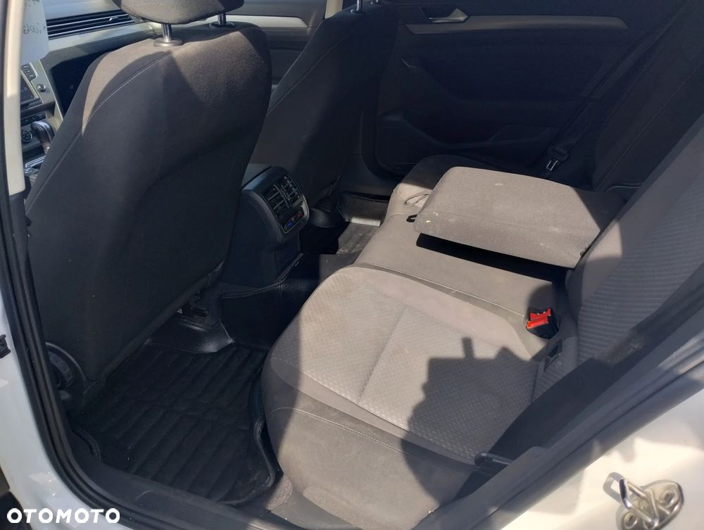 Volkswagen Passat 2.0 TDI (BlueMotion Technology) DSG Comfortline - 10