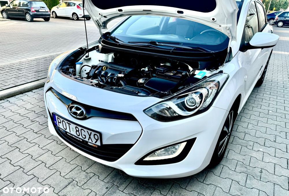 Hyundai i30 1.4 Premium - 25