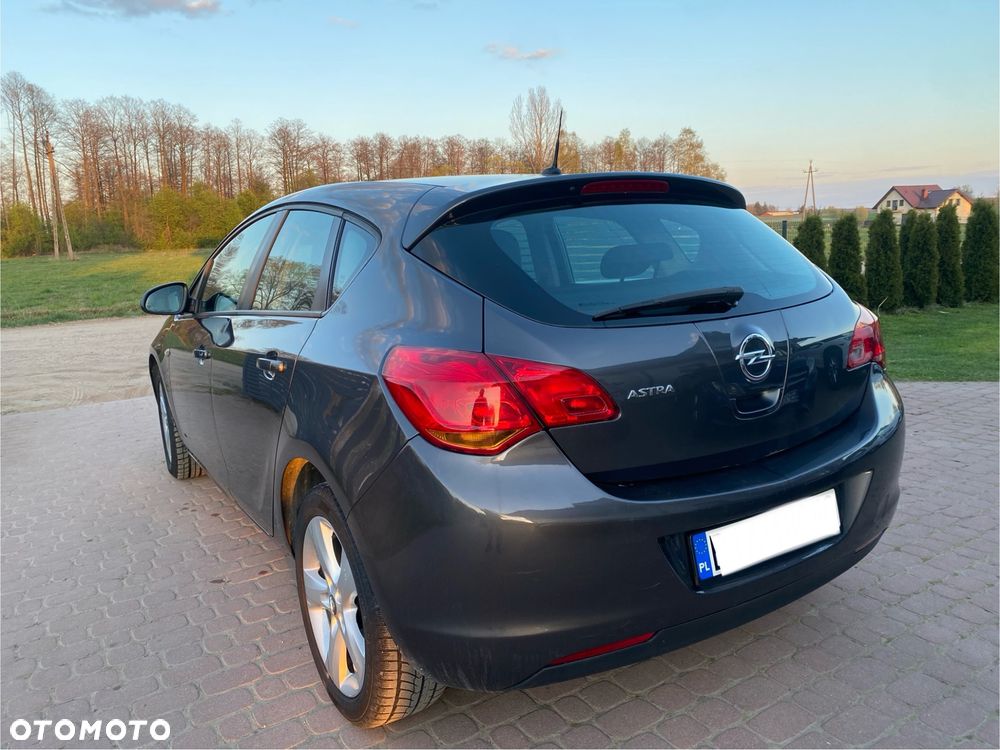 Opel Astra 1.4 - 6