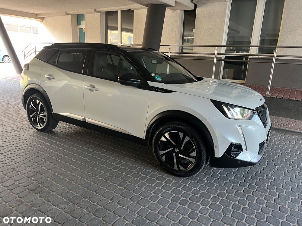Peugeot 2008 PureTech 130 EAT8 GT - 10