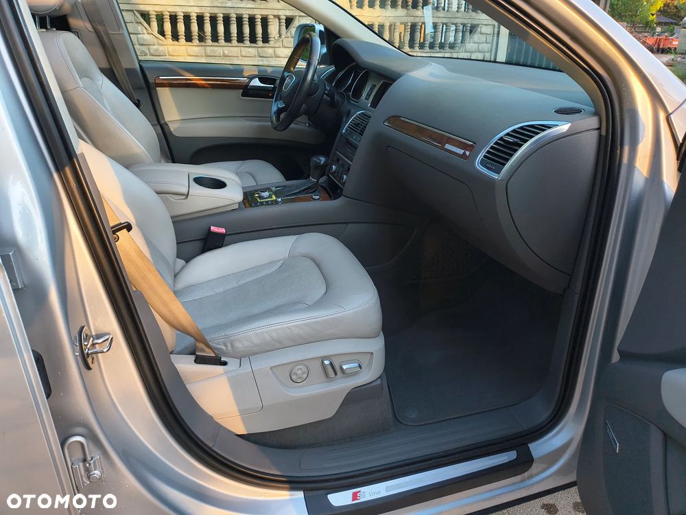 Audi Q7 - 36