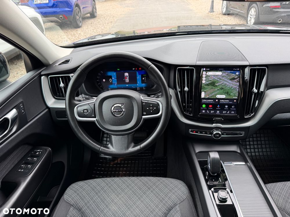 Volvo XC 60 T6 Plug-In Hybrid AWD Core - 9