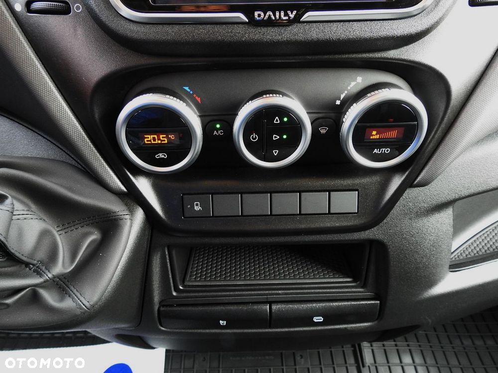 Iveco DAILY NOWY 35S18 CONNECT PLANDEKA 10 PALET WEBASTO KLIMATYZACJA TEMPOMAT NAWIGACJA LEDY ASO  180KM - 36