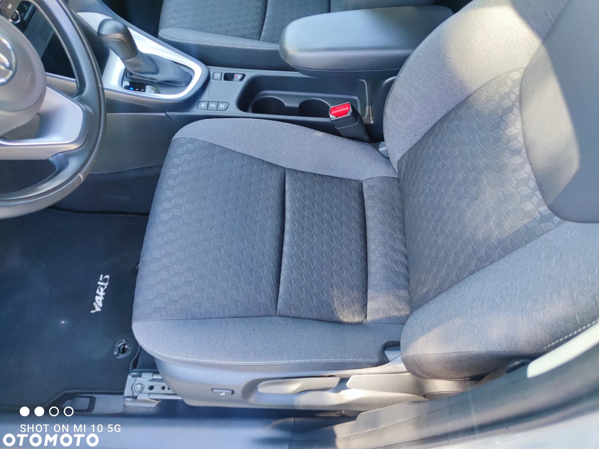 Toyota Yaris 1.5 VVT-iE Luxe - 13