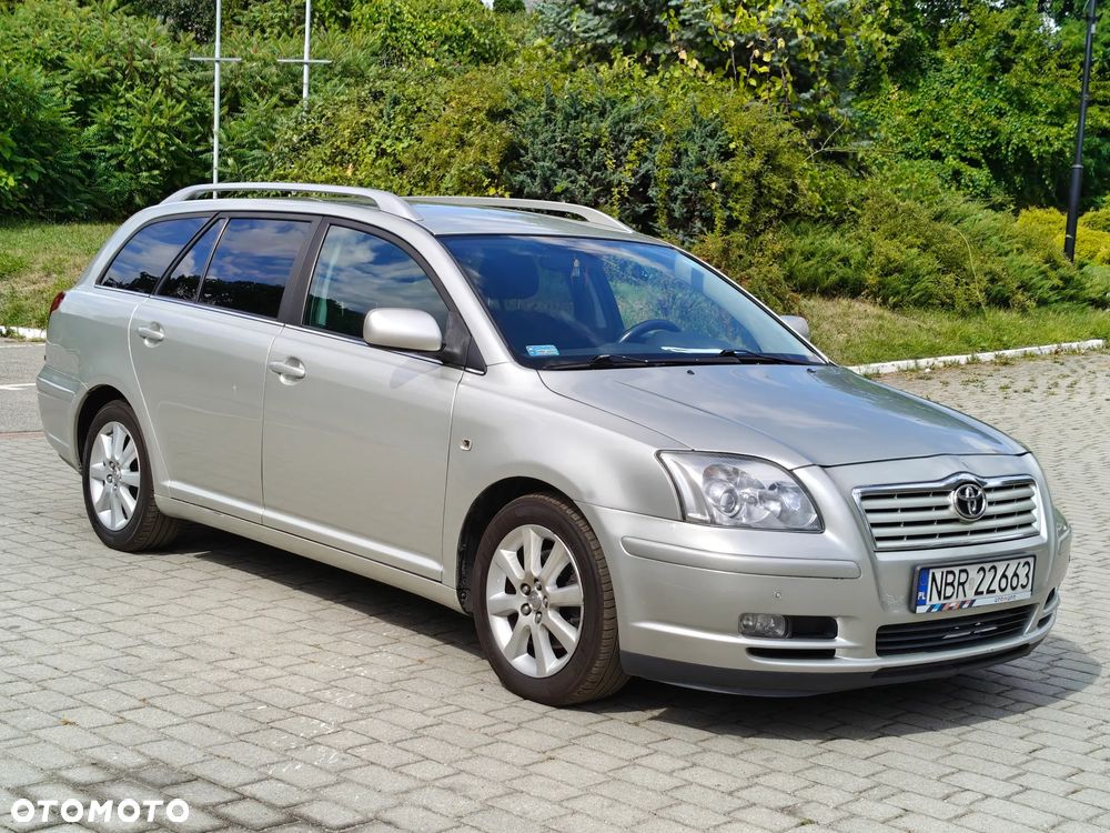 Toyota Avensis 2.0 VVT-i Executive - 11