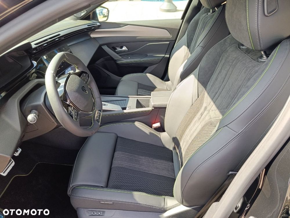 Peugeot 408 - 13