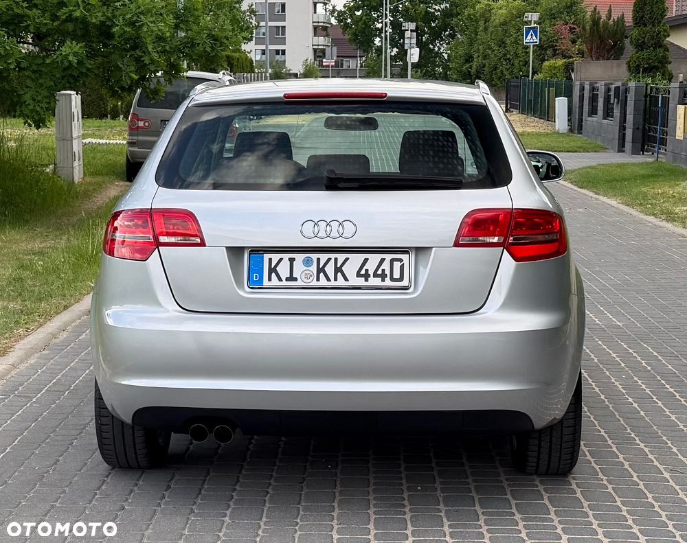 Audi A3 Sportback - 3