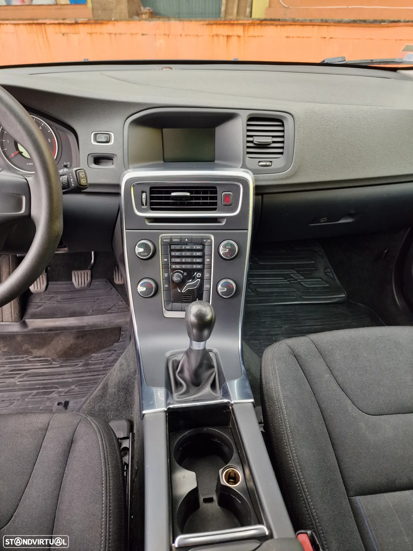 Volvo V60 1.6 D2 Drive Kinetic Start/Stop - 10