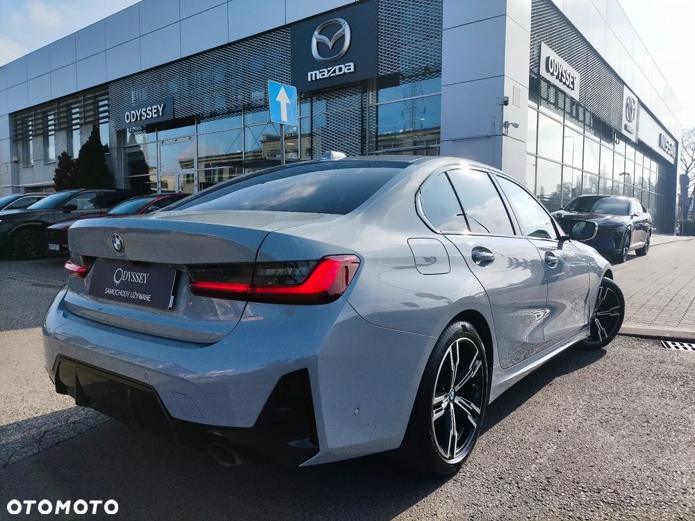 BMW 318I 2024 photo 3