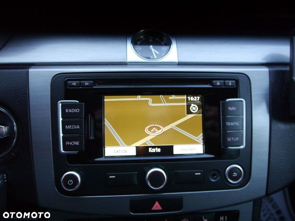 Volkswagen Passat - 19