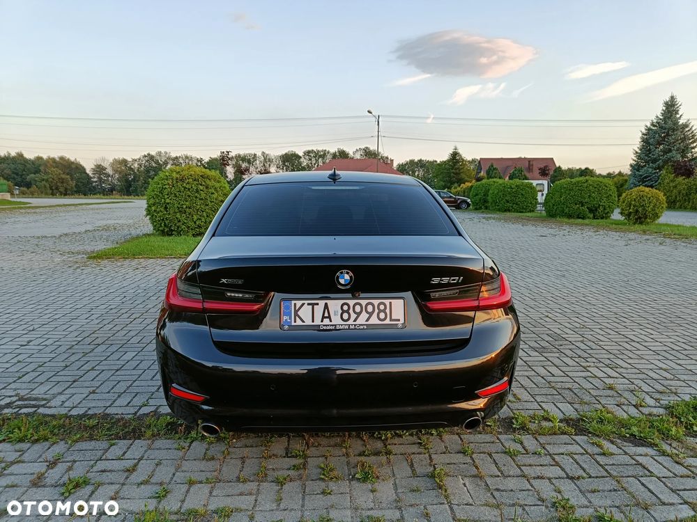 BMW Seria 3 330i xDrive Sport Line - 5