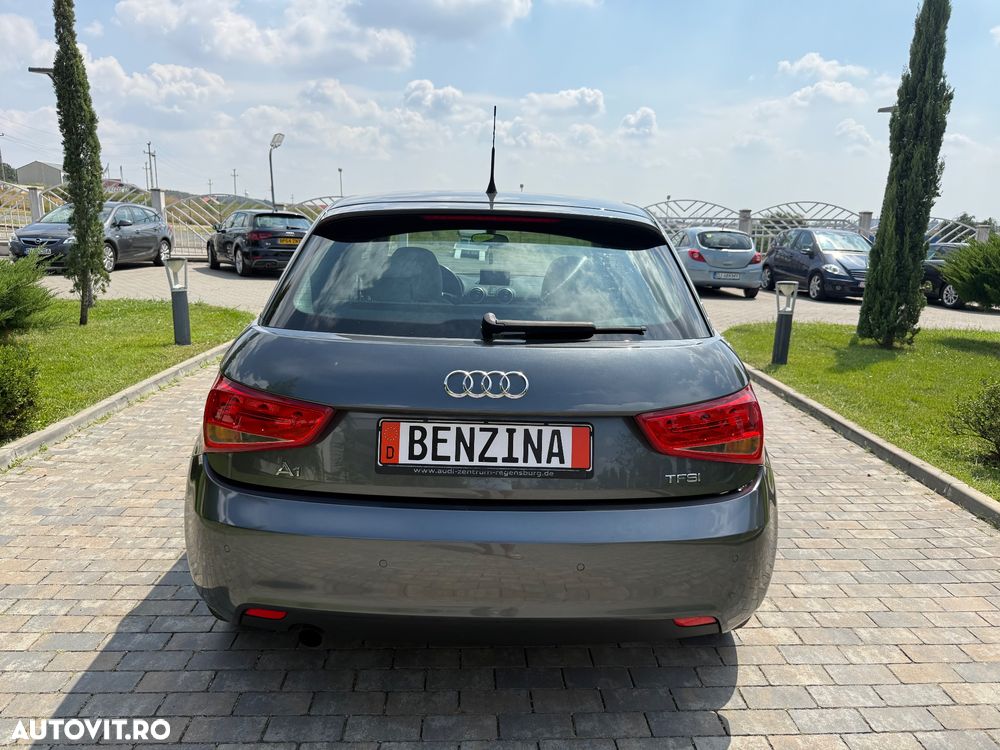 Audi A1 1.2 TFSI Attraction - 10