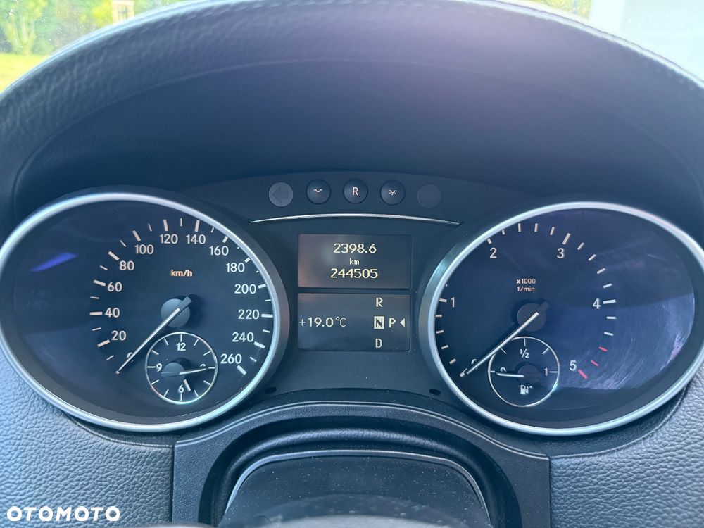 Mercedes-Benz ML 420 CDI 4-Matic - 23