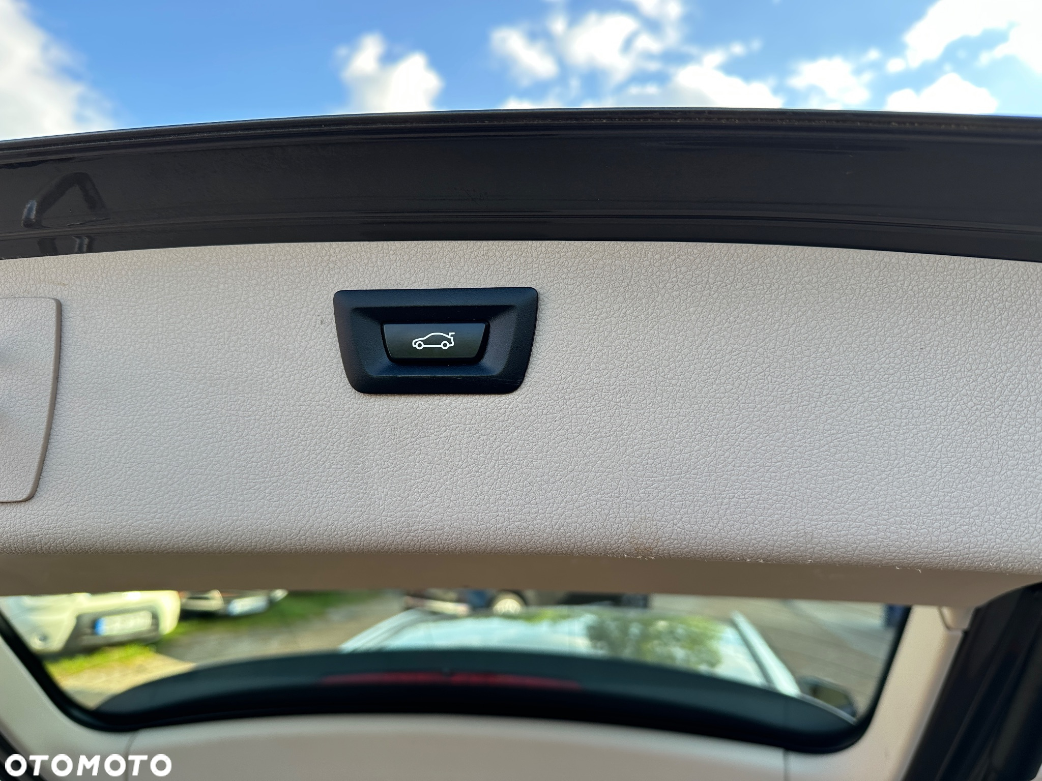 BMW Seria 3 318d DPF Touring Edition Exclusive - 21