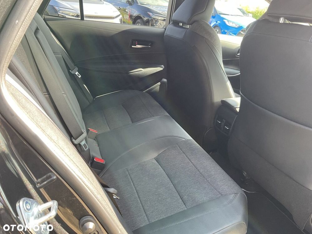 Toyota Corolla 2.0 Hybrid Style - 10