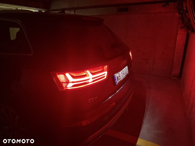 Audi Q7 - 30