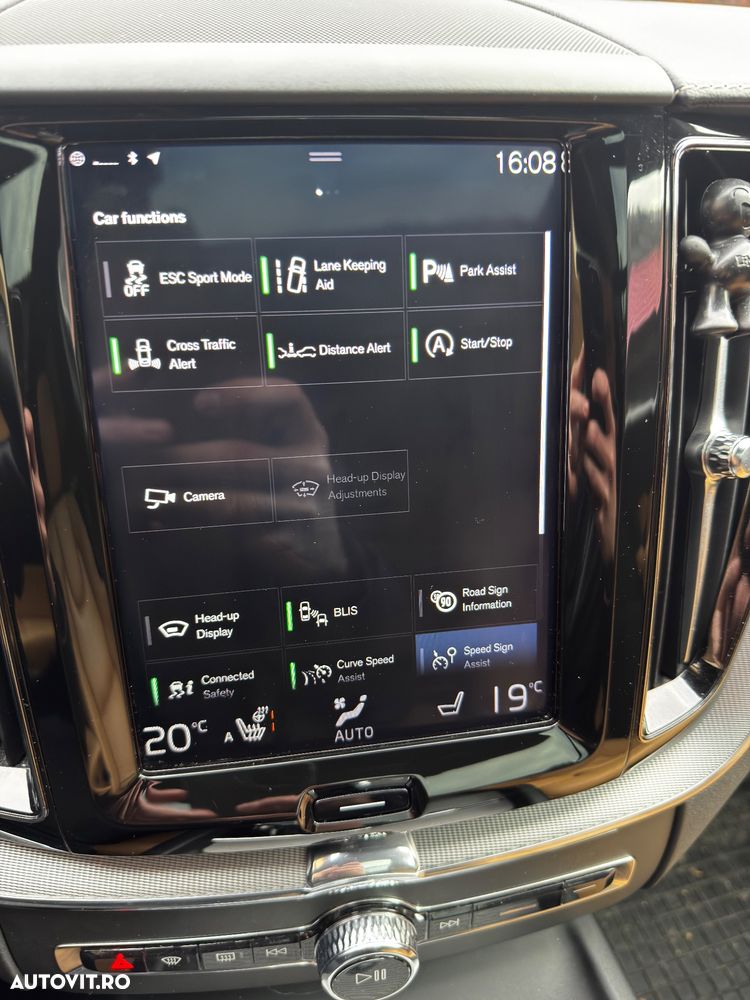 Volvo XC 60 B4 MHEV AWD Inscription - 8