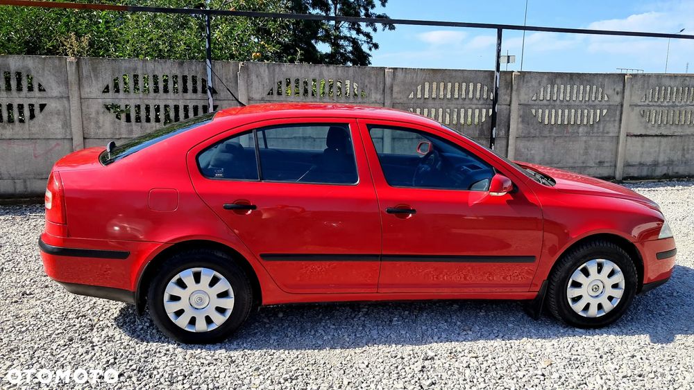 Skoda Octavia 1.6 FSI Classic - 8