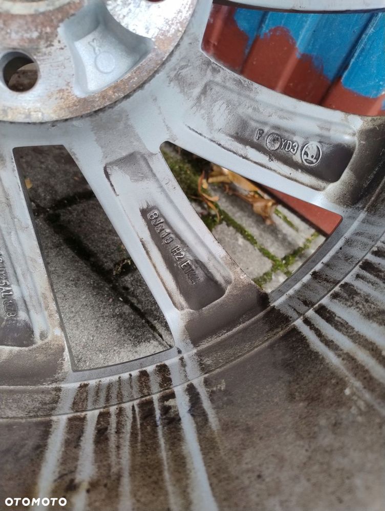 felga 8j 18 et44 skoda superb iii 3 3v 3v0601025al - 7