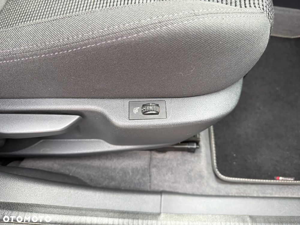 Peugeot 5008 2.0 HDi Family 7os - 24