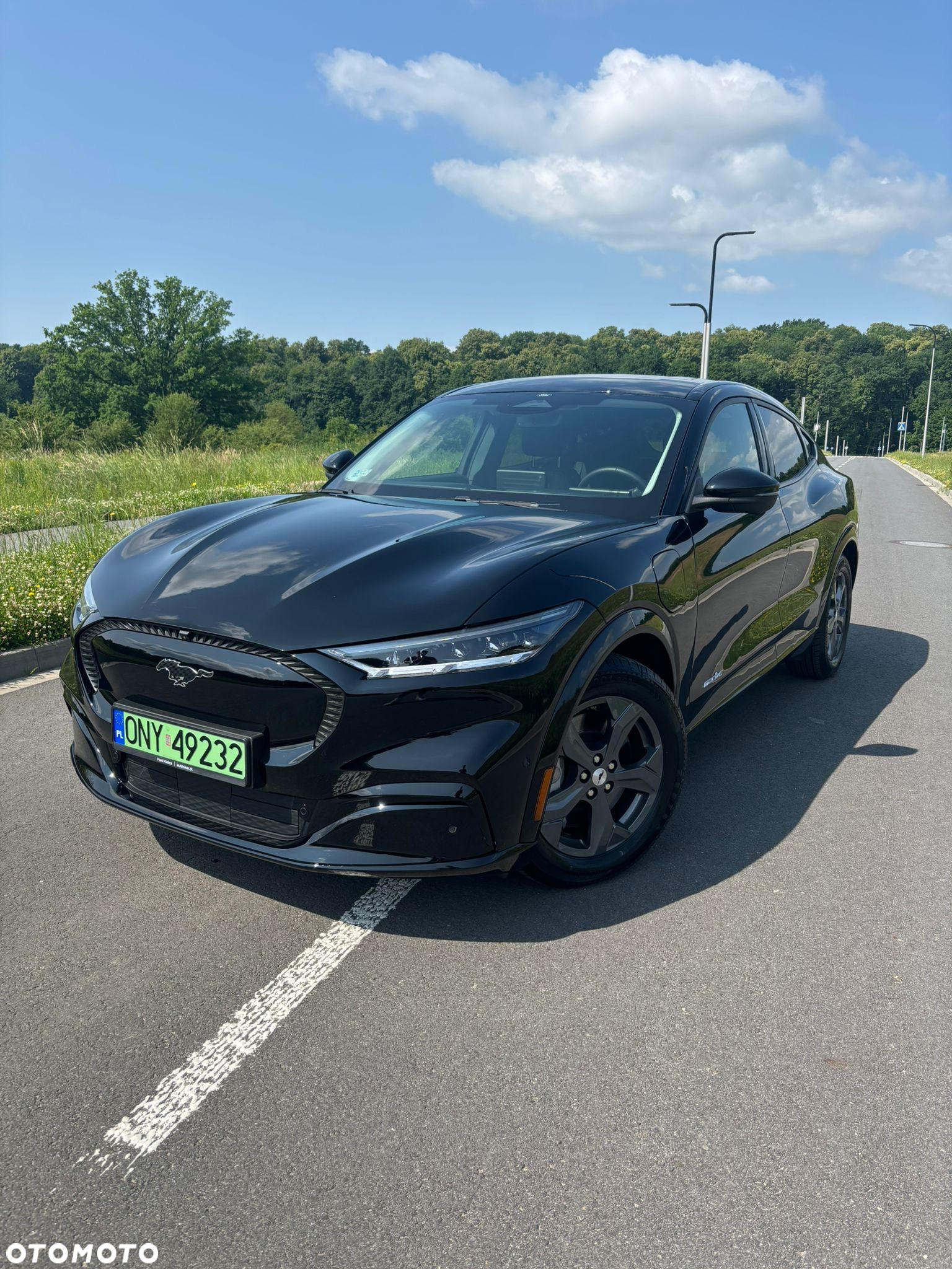 Ford Mustang Mach-E 98kWh RWD Premium - 3