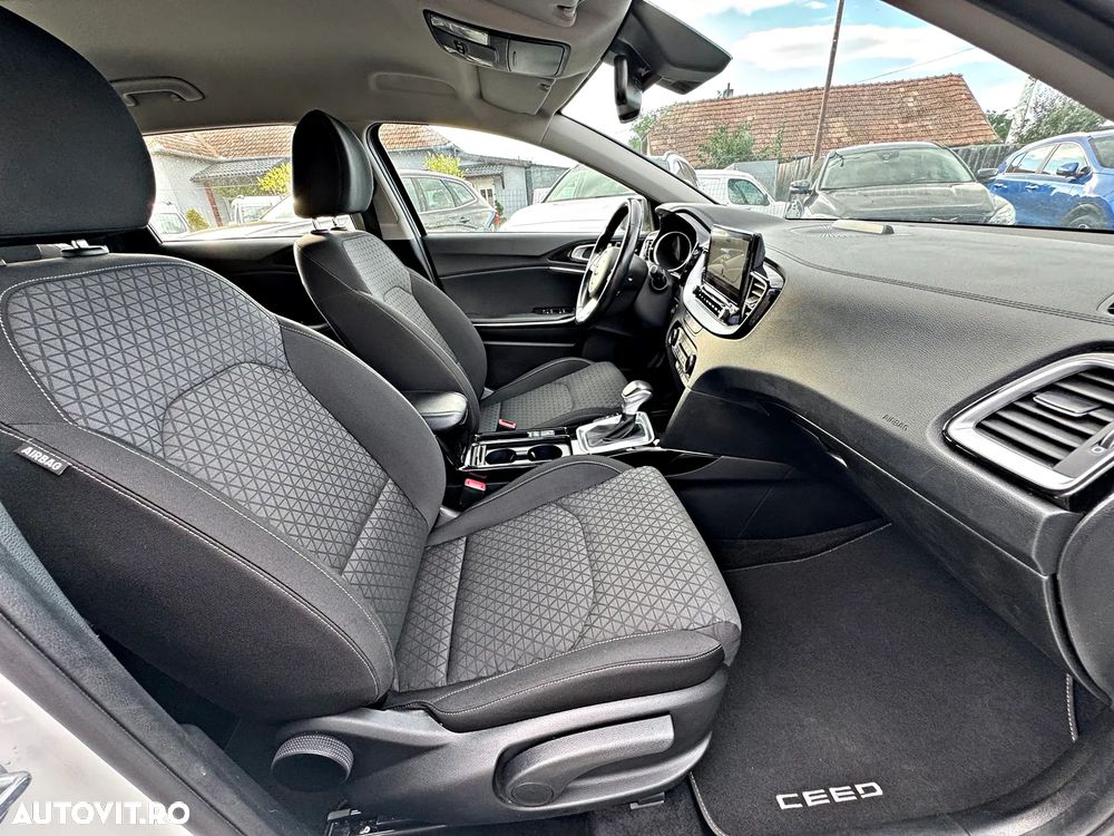Kia Ceed - 8