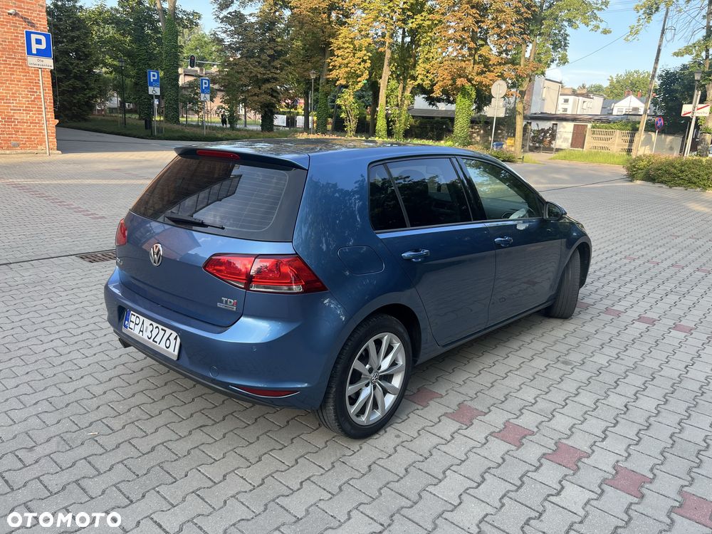 Volkswagen Golf - 2