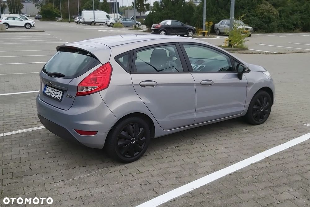 Ford Fiesta - 5