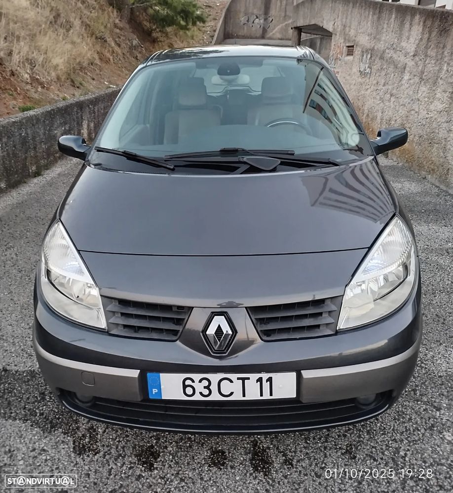 Renault Scénic 1.5 dCi Dynamique Luxe - 2