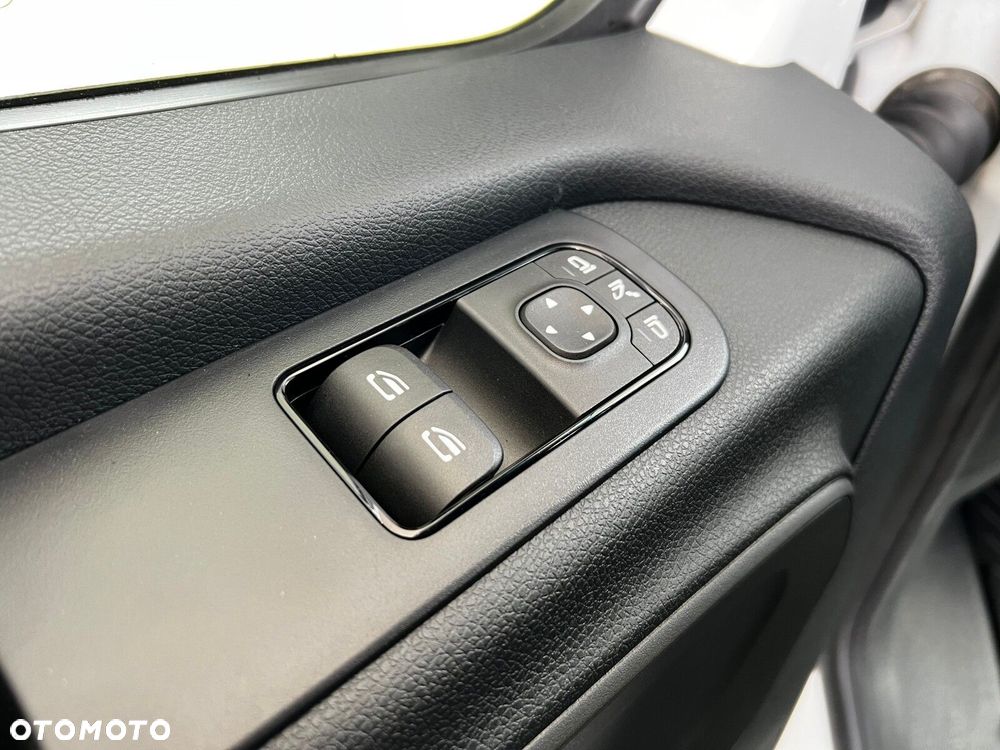 Mercedes-Benz Sprinter 317 CDI KA OM654 - 10