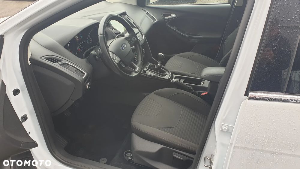 Ford Focus 1.5 EcoBoost STart-Stopp-System Titanium - 19