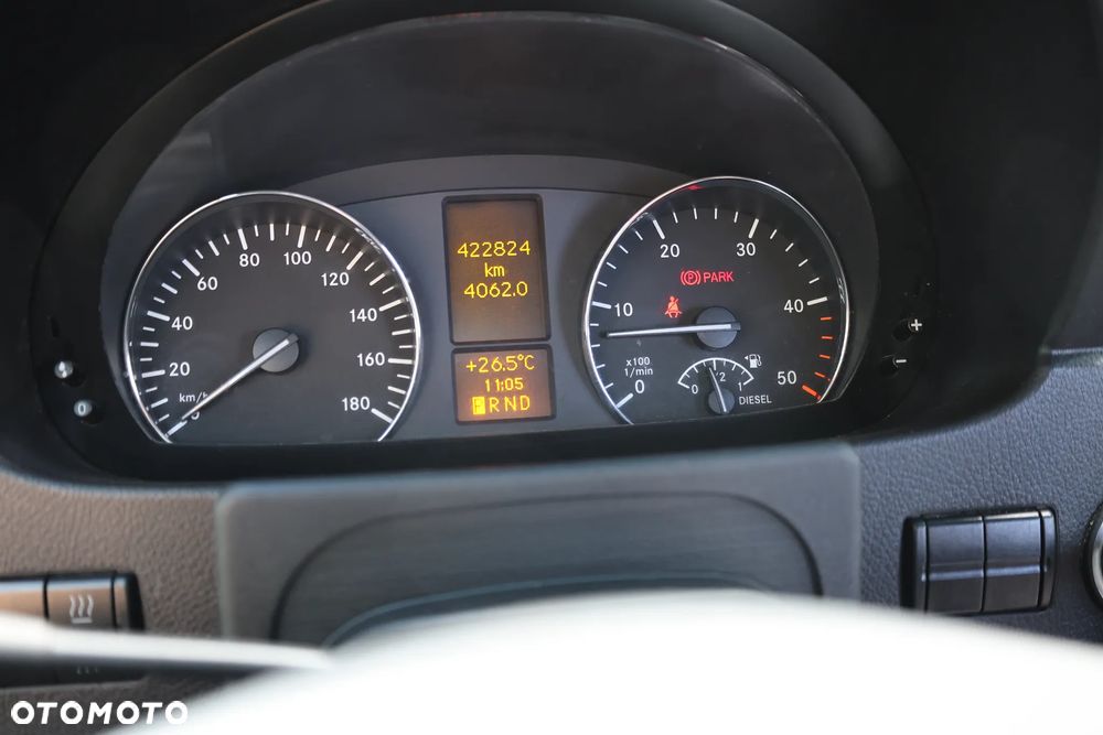 Mercedes-Benz Sprinter - 18