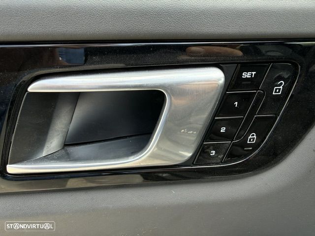 Porsche Cayenne E-Hybrid Tiptronic S - 27