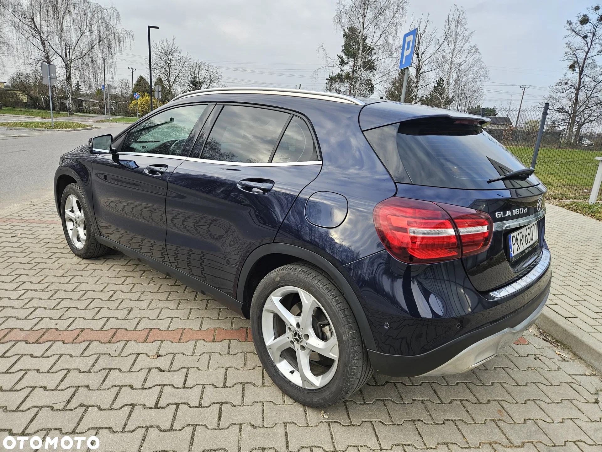 Mercedes-Benz GLA 180 (CDI) d 7G-DCT - 17