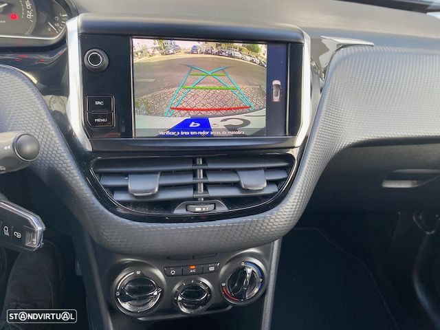 Peugeot 2008 1.2 PureTech Style - 9