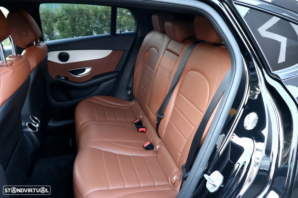 Mercedes-Benz GLC 300 e 4Matic - 11