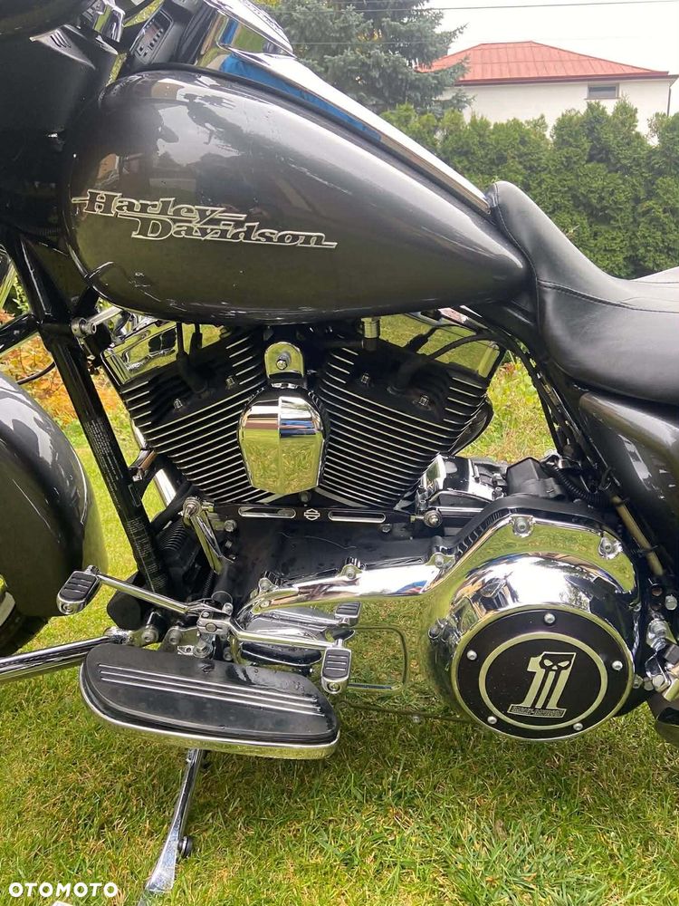 Harley-Davidson Touring Street Glide - 5