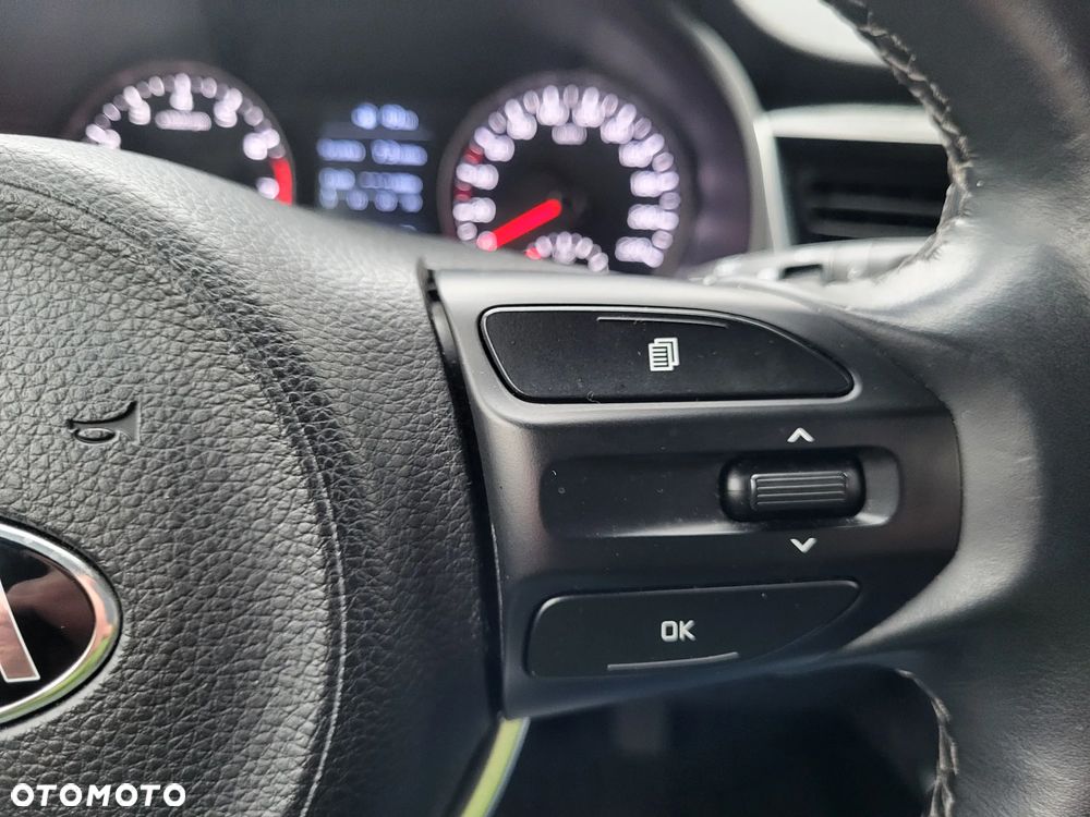 Kia Stonic 1.2 Dream-Team Edition - 19