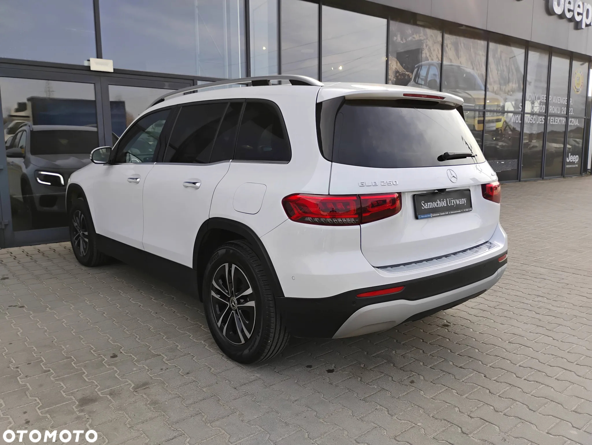 Mercedes-Benz GLB 250 4-Matic Style 8G-DCT - 7