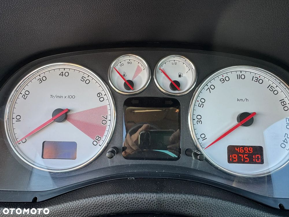 Peugeot 307 CC 2.0 - 15