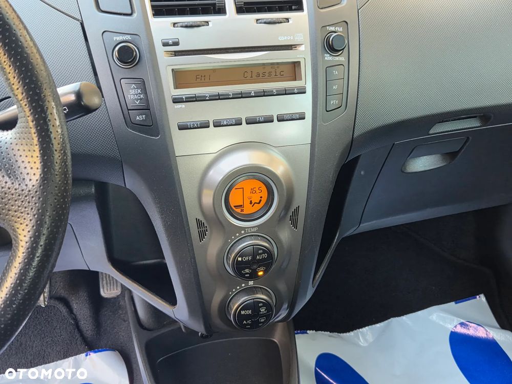 Toyota Yaris 1.33 VVT-i Executive - 7